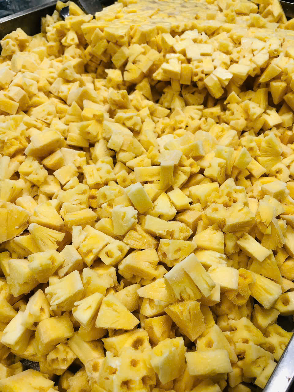 Dried pineapple
